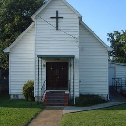 West Market Street United Methodist Church, Johnson City, Tennessee, United States