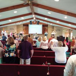 Sunday worship at Alexandria First