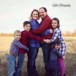 Pastors John and Angela Mankins and family