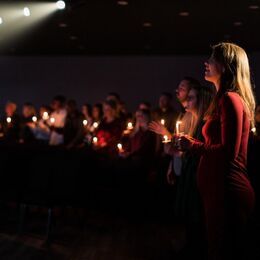 Christmas Eve candlelight service 2022