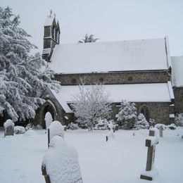 Holy Trinity, Leverstock Green, Hertfordshire, United Kingdom