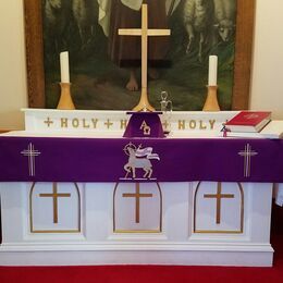 The altar at Bethel Lutheran Church Cedarville