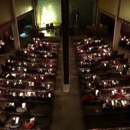 Christmas Eve Candlelight Service 2019