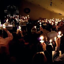 Christmas Eve Candlelight Service 2017