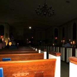 Christmas Eve candlelight service 2021