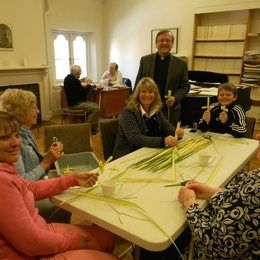 Making Palm Crosses