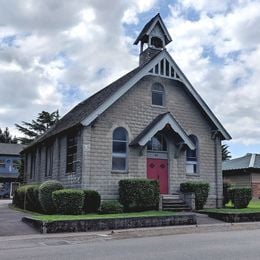 Calvary Chapel Newberg • Outside