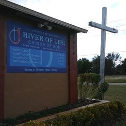 Friendly Fellowship River of Life Church of God, Haines City, Florida, United States