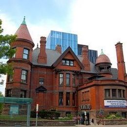 Newman Centre Catholic Mission, Toronto, Ontario, Canada