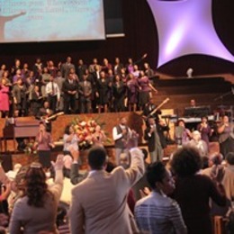 Sunday worship at Straight Gate International Church