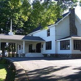 Hampton Street Baptist Church, Auburn, Massachusetts, United States