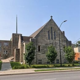 Highland Park Lutheran Church, Des Moines, Iowa, United States