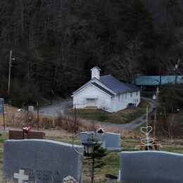 Ray's Chapel Baptist Church - photo courtesy of Gene Bryant