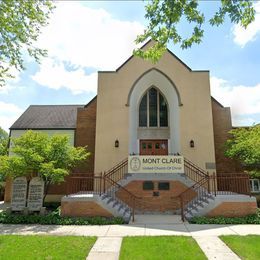 Mont Clare United Church of Christ, Chicago, Illinois, United States