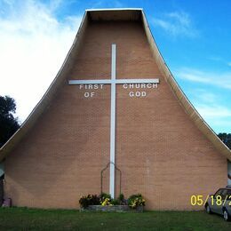 Mobile First Church of God Mobile Alabama - 05/18/2005