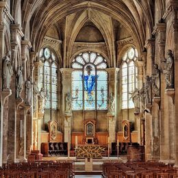 Cathedrale Notre Dame Le Havre interior - photo courtesy of Eric SCHEUBLE