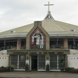 Archdiocesan Shrine and Parish of the Divine Mercy, Mandaluyong City, Metro Manila, Philippines