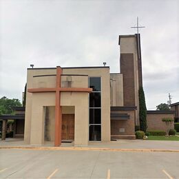 Sacred Heart Catholic Church, Texarkana, Texas, United States