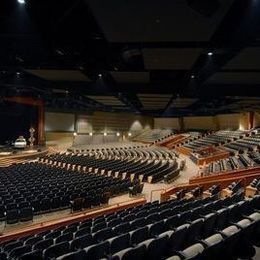 Chestnut Ridge Community Church, Morgantown, West Virginia, United States