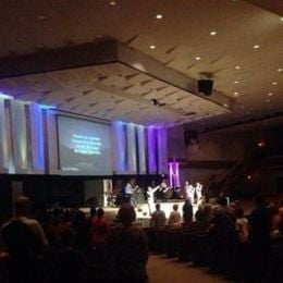 Circle Drive Church - The music is great this morning!