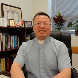 Rev. John Lizu Gan, Associate Pastor