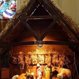 Crib service 4pm Christmas Eve 2014