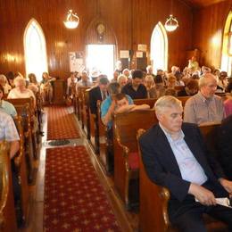 Sunday worship at Rosemere Memorial United Church