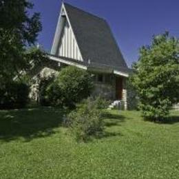 St. Andrew's Episcopal Church, New London, New Hampshire, United States