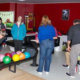 Family Fun at the Ten-Pin Bowling Night