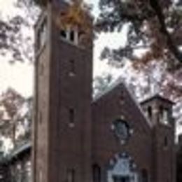 Holy Trinity Catholic Church, Glen Burnie, Maryland, United States