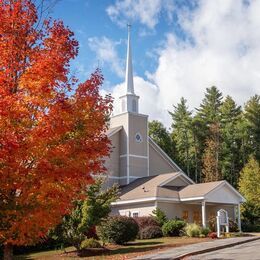 Holy Cross Church, Derry, New Hampshire, United States