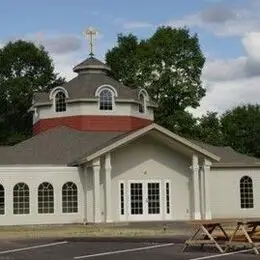 Christ the Savior Church, Southbury, Connecticut, United States