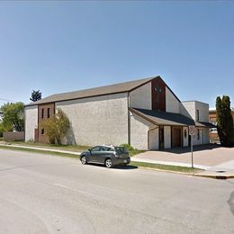 Nipawin United Church, Nipawin, Saskatchewan, Canada