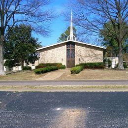 Raleigh United Methodist Church, Memphis, Tennessee, United States